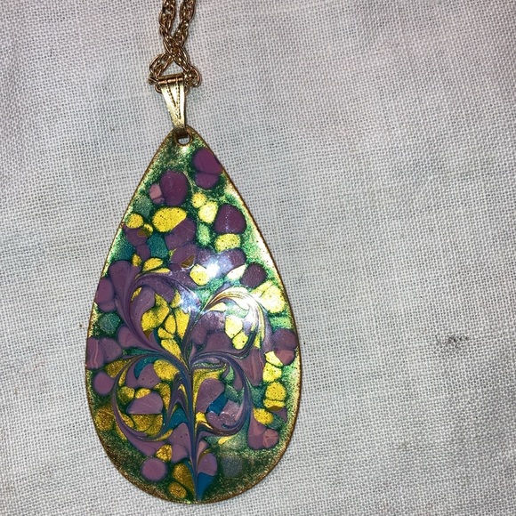 NECKLACE, reversible gt signed, enamel on metal 2 1/2” teardrop $25 - Picture 3 of 10